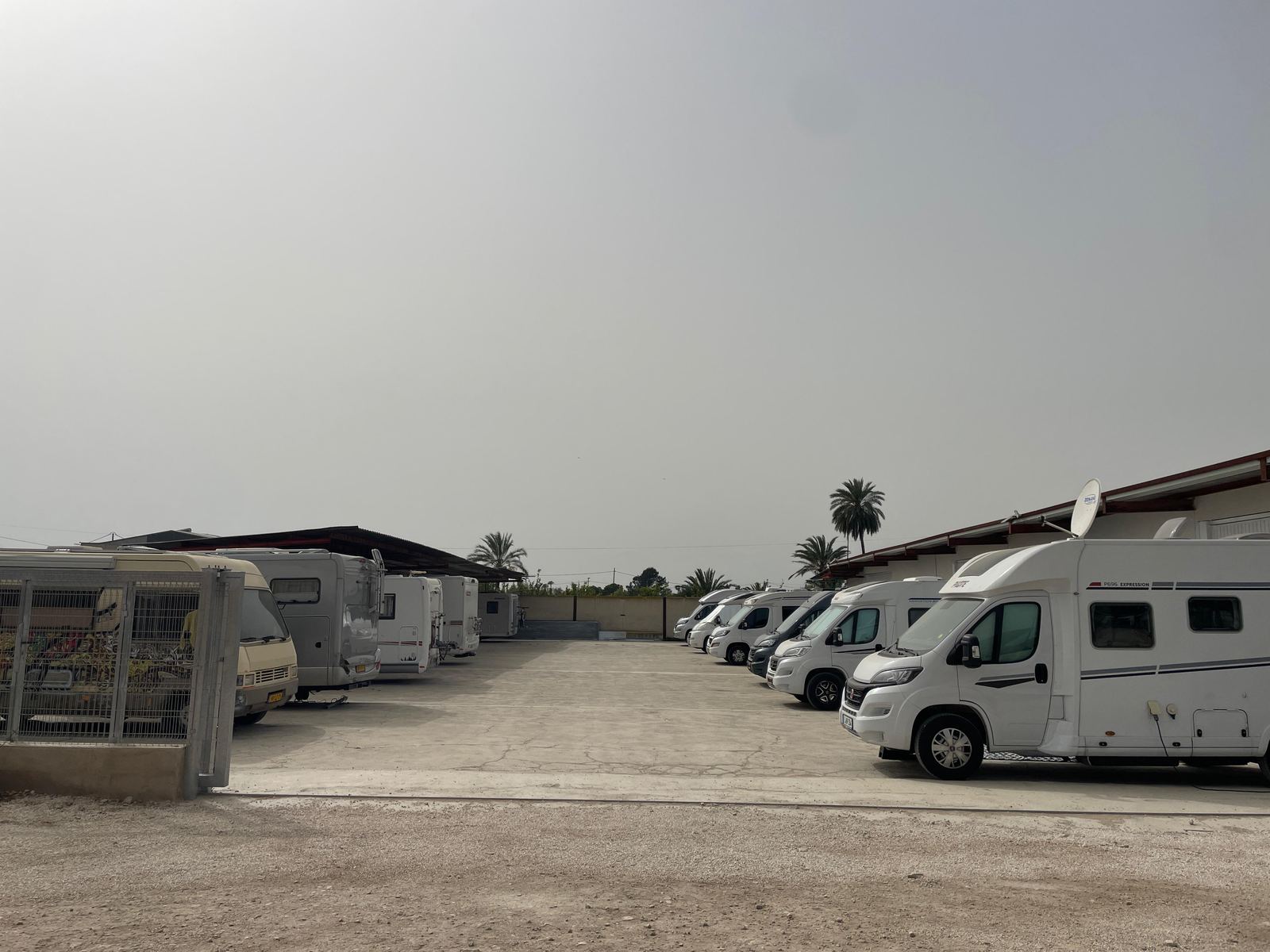 Zona de plazas para autocaravanas y campers